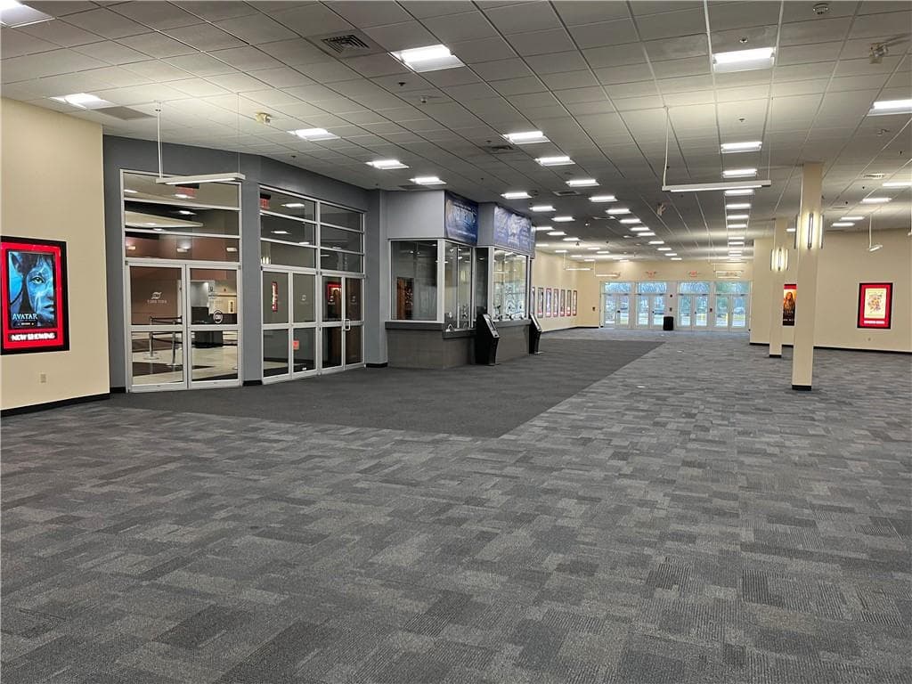 Commercial,Commercial Sale at Lincoln, photo 4 of 12