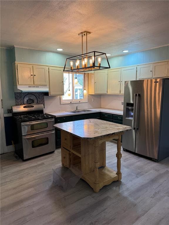 410 Carrington Avenue photo 4