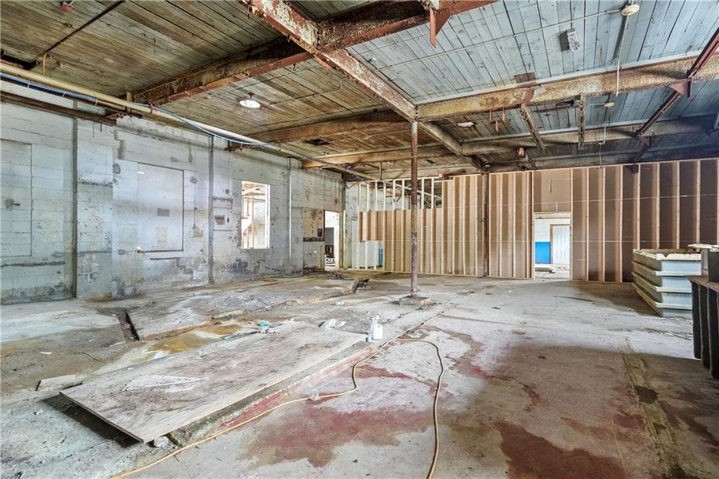 50 Waterman Avenue photo 7