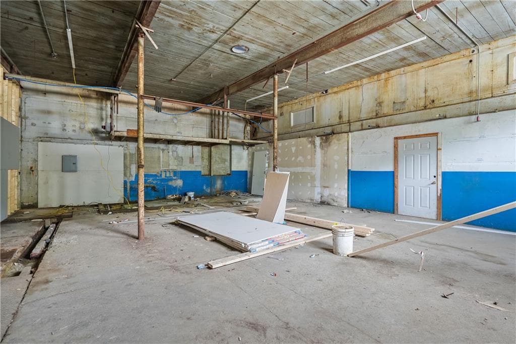 50 Waterman Avenue photo 10