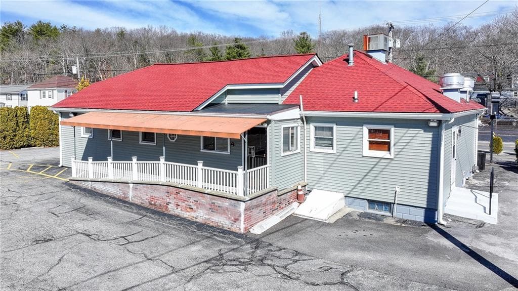 Commercial at 294 Waterman Avenue, Smithfield, photo 5 of 23
