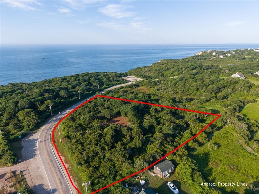 Unimproved Land at 0 Southeast Road, Block Island, photo 2 of 11
