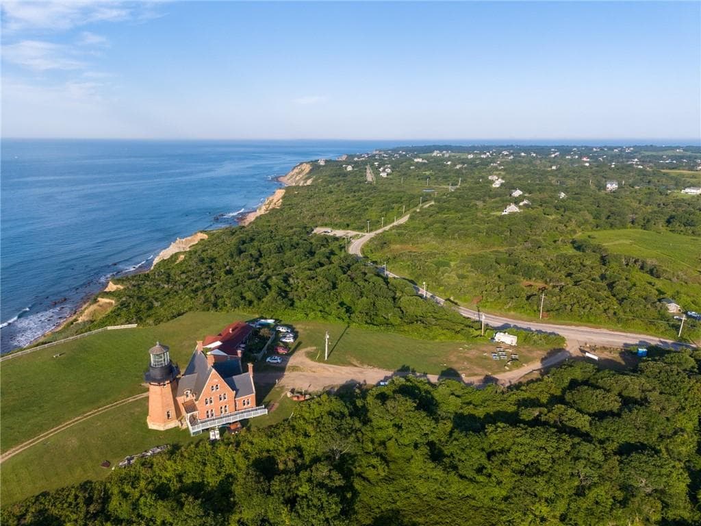 Unimproved Land at 0 Southeast Road, Block Island, photo 6 of 11