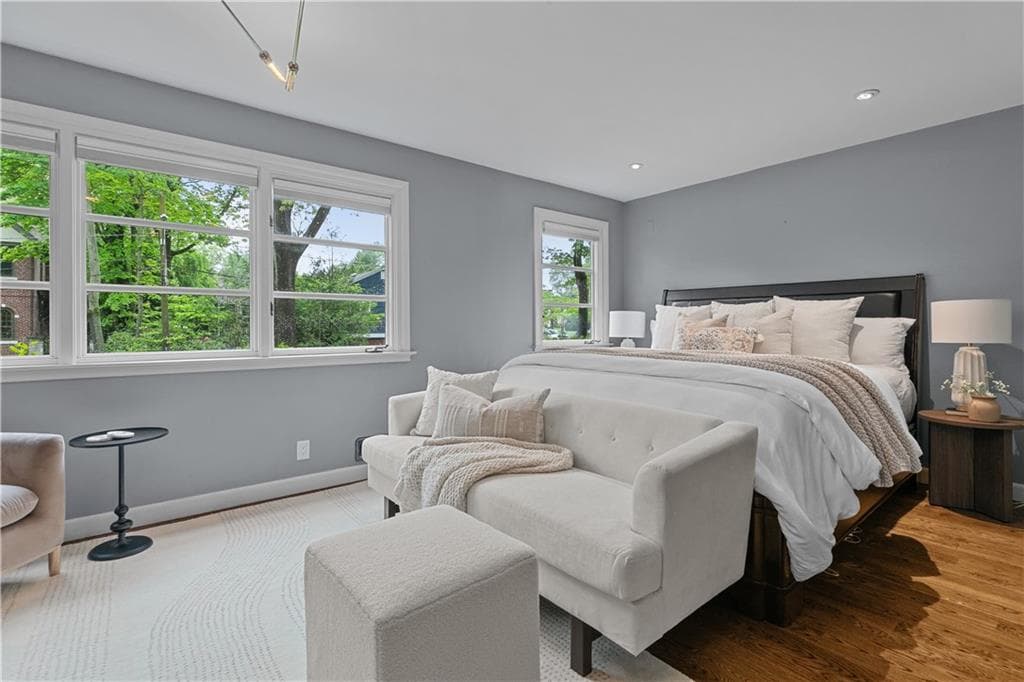 80 Clarendon Avenue photo 28