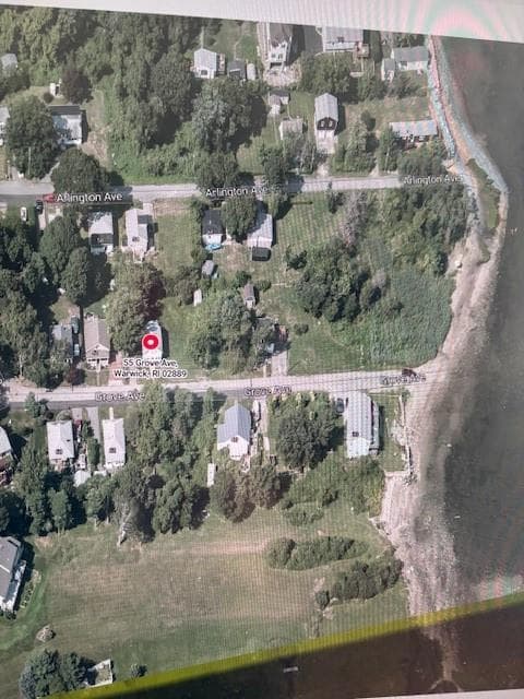 00 Grove Avenue photo 2