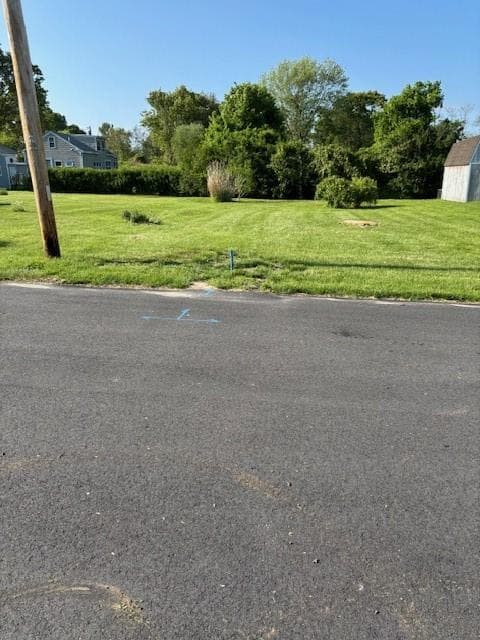 00 Grove Avenue photo 10