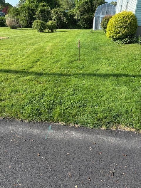 00 Grove Avenue photo 11