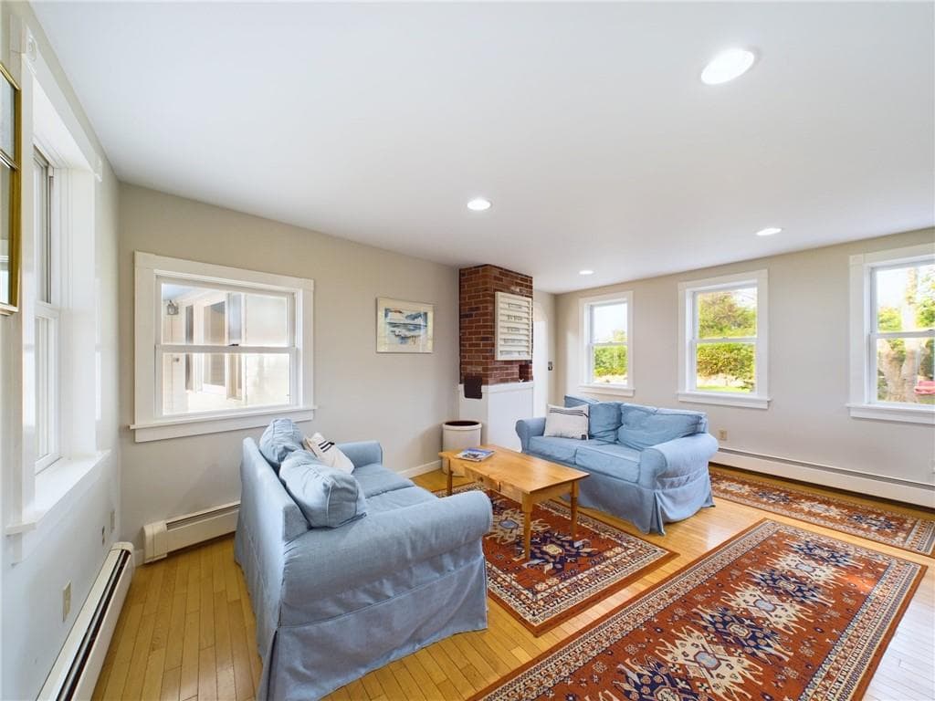 1087 Lakeside Drive photo 23