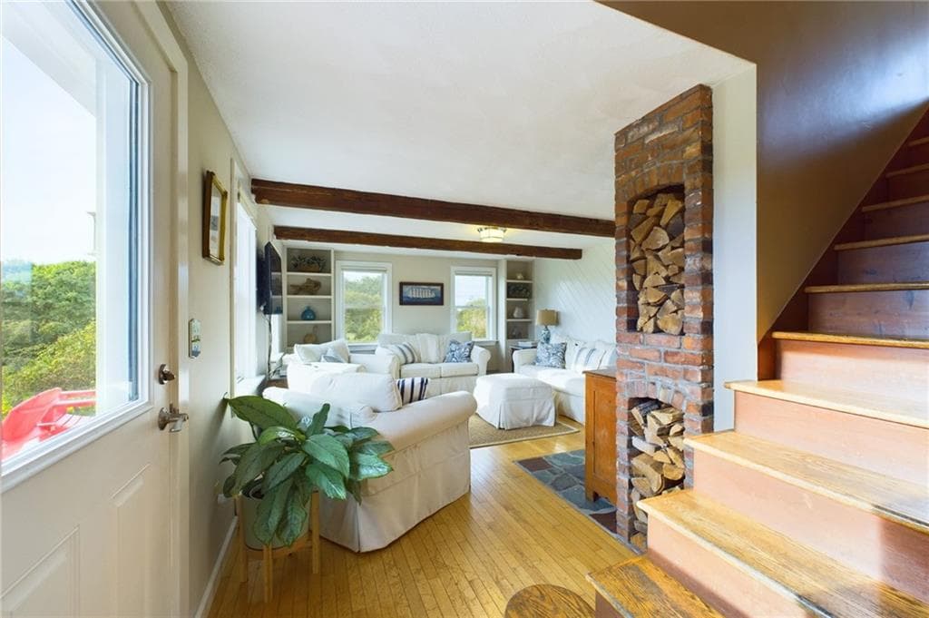 1087 Lakeside Drive photo 13