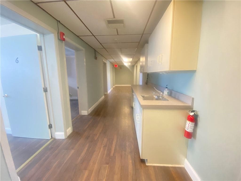 761 Park Avenue photo 10