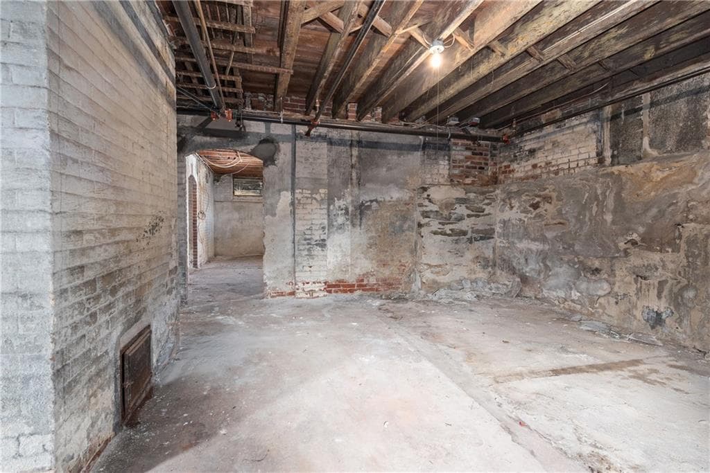 58 Hamlet Avenue photo 47