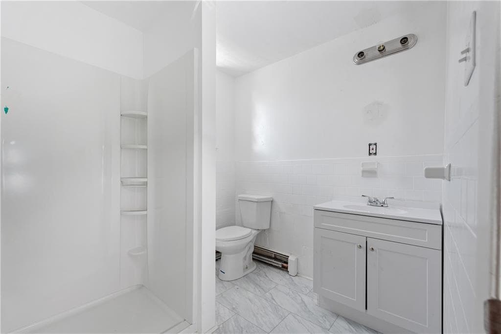 58 Hamlet Avenue photo 30