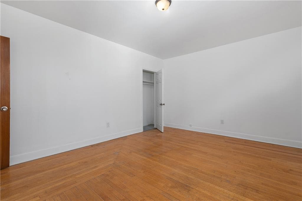 58 Hamlet Avenue photo 14