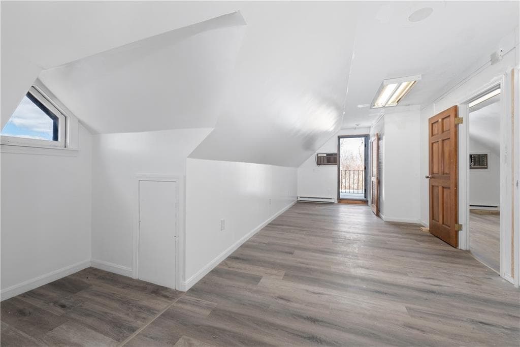 58 Hamlet Avenue photo 44
