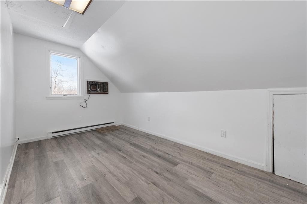 58 Hamlet Avenue photo 40