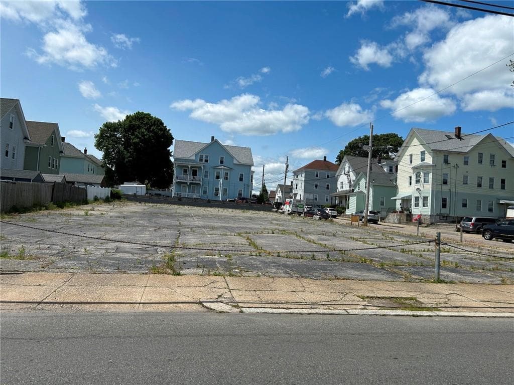 211 Carnation Street