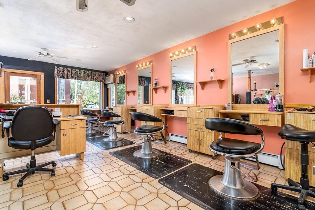 1822 1824 Warwick Avenue photo 8