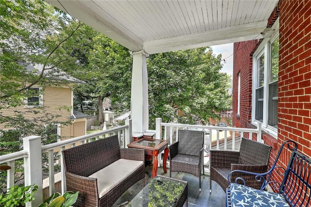 134 138 Irving Avenue photo 23