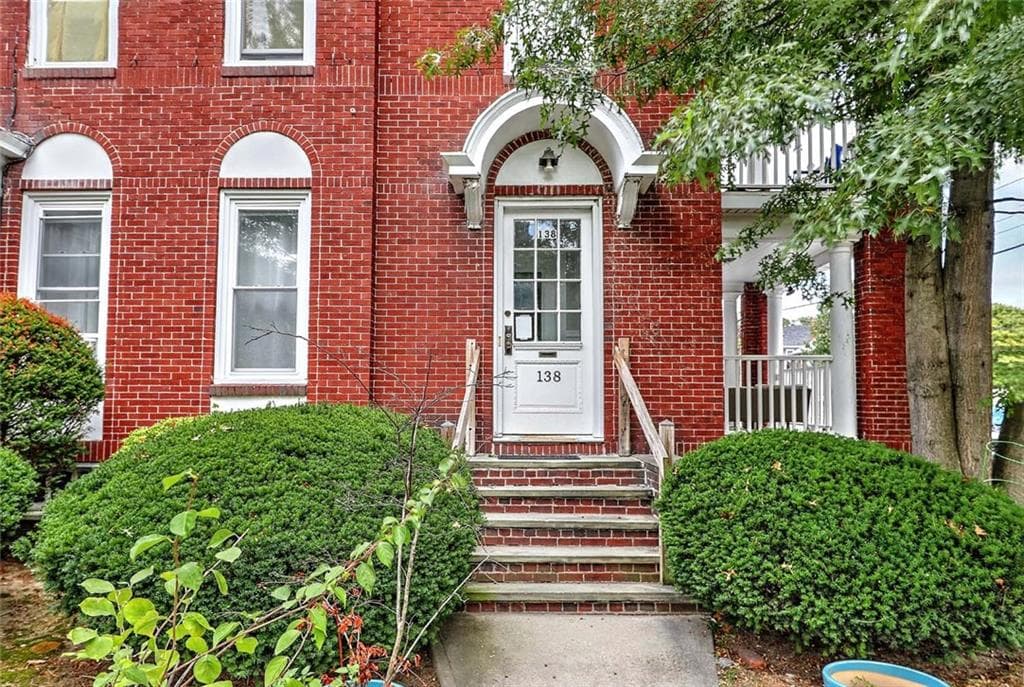 134 138 Irving Avenue photo 12