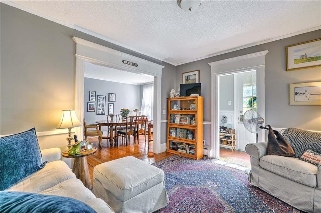 134 138 Irving Avenue photo 7