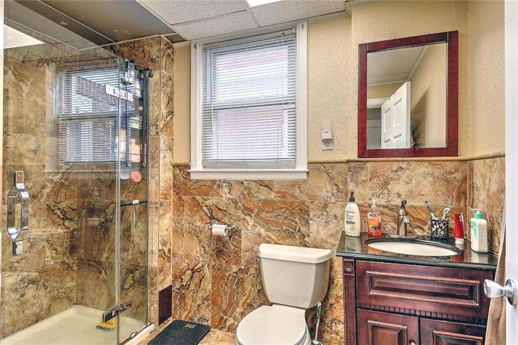 134 138 Irving Avenue photo 32