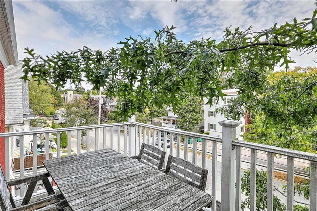 134 138 Irving Avenue photo 38