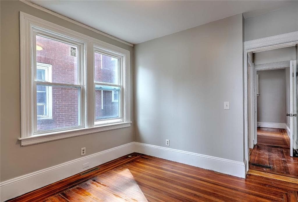 134 138 Irving Avenue photo 45