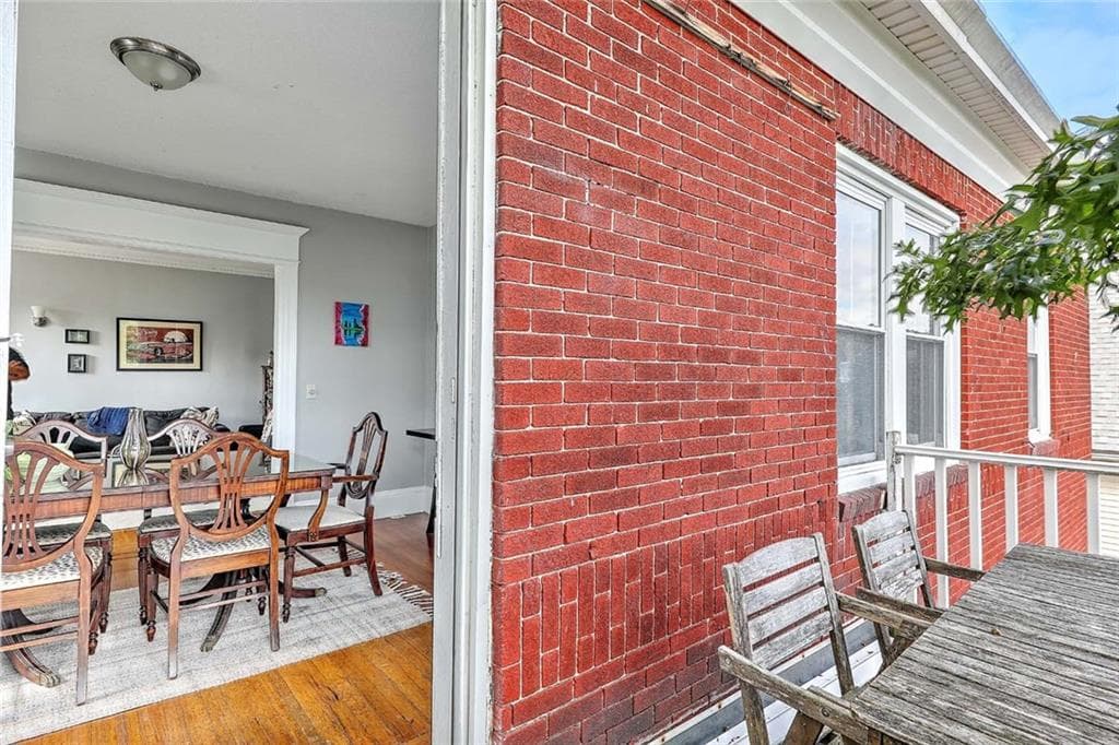 134 138 Irving Avenue photo 39
