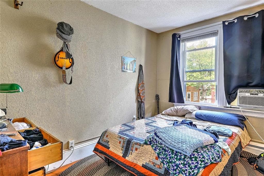 134 138 Irving Avenue photo 25