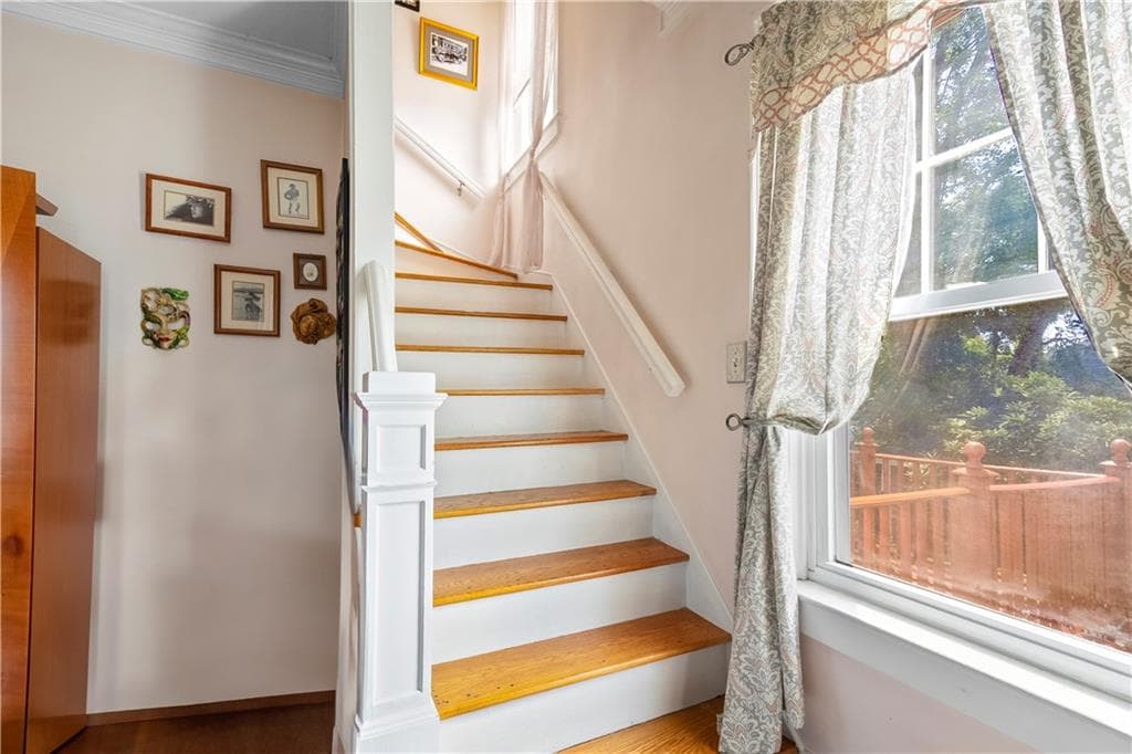 Single Family Residence at 53 Wampanoag Trail, East Providence, photo 13 of 34