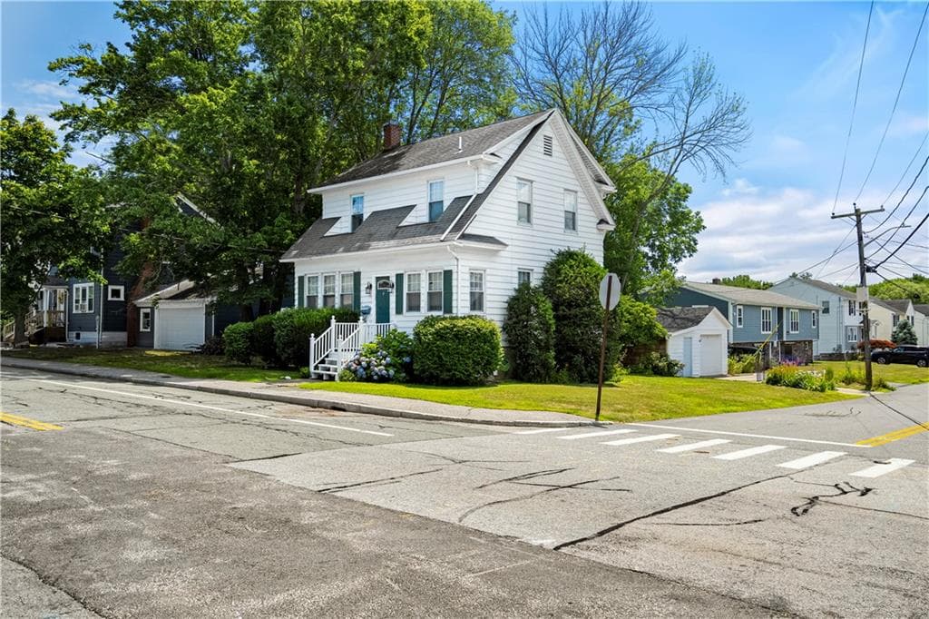 Single Family Residence at 53 Wampanoag Trail, East Providence, photo 30 of 34