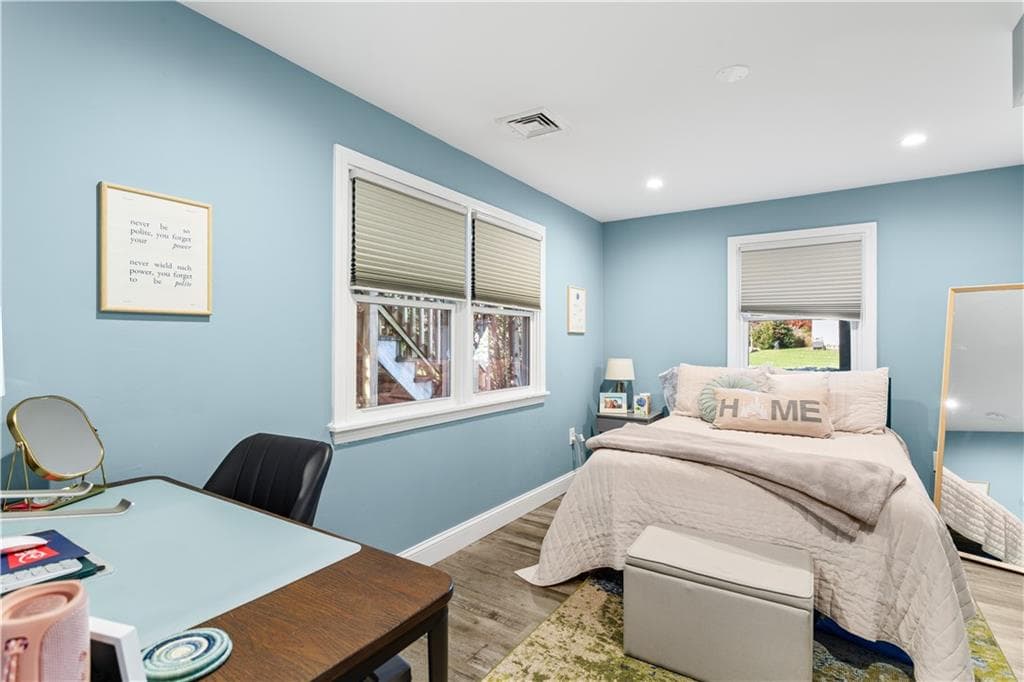 4 James Street photo 45
