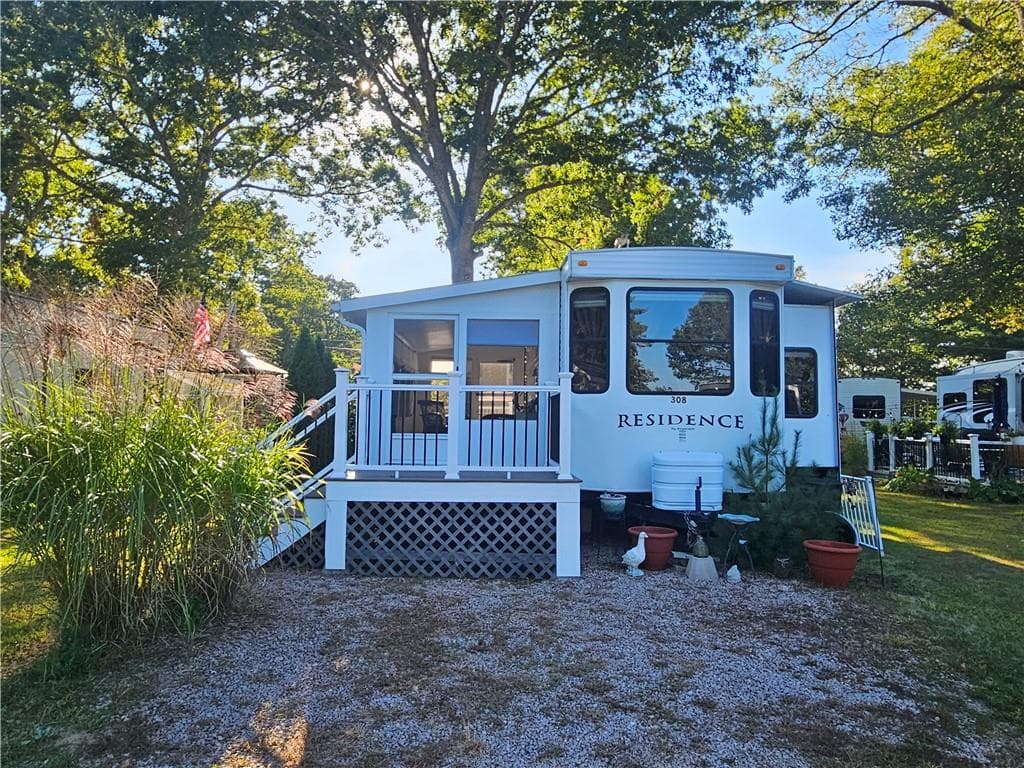 118 Dunns Corner Road photo 2