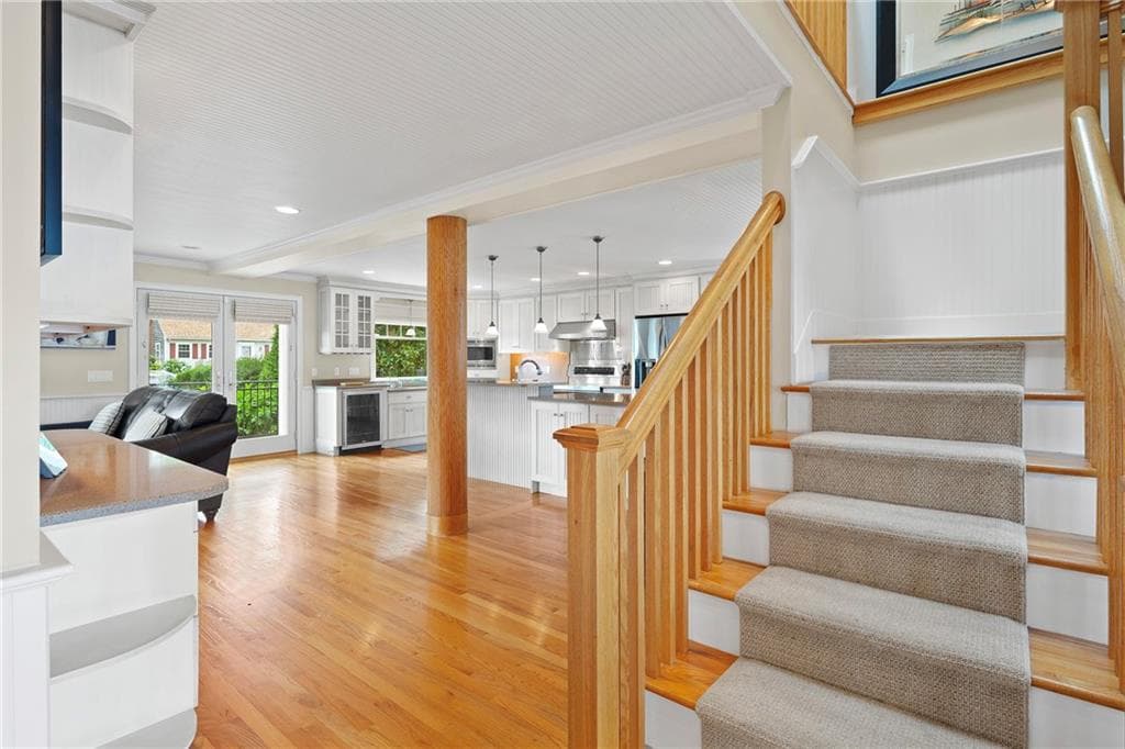 Single Family Residence at 169 Narragansett Boulevard, Portsmouth, photo 34 of 50