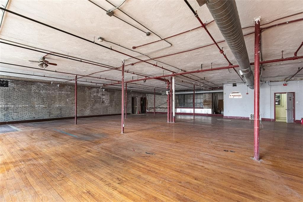 71 Richmond Street photo 27