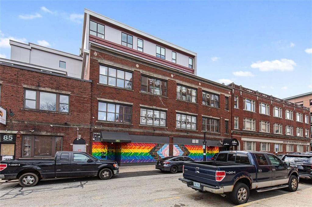 71 Richmond Street photo 2