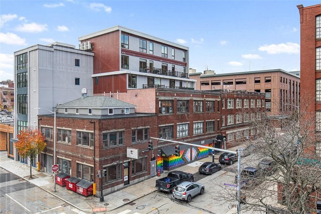 71 Richmond Street photo 5
