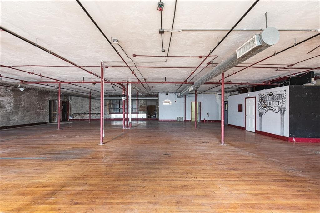 71 Richmond Street photo 18