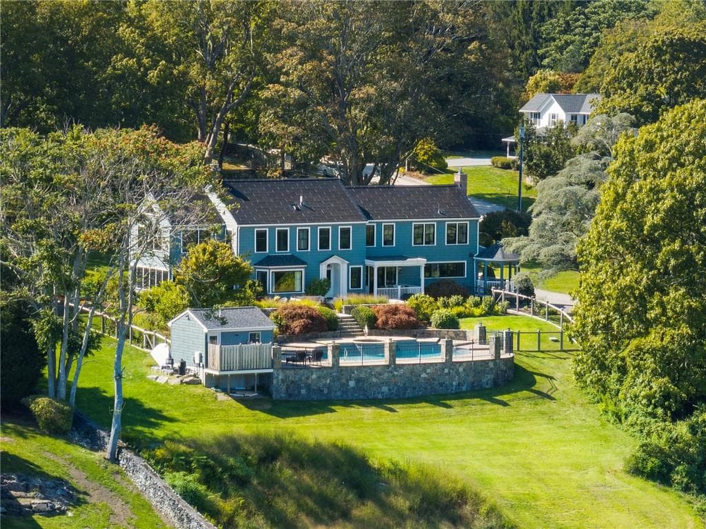 140 Aldrich Avenue photo 4