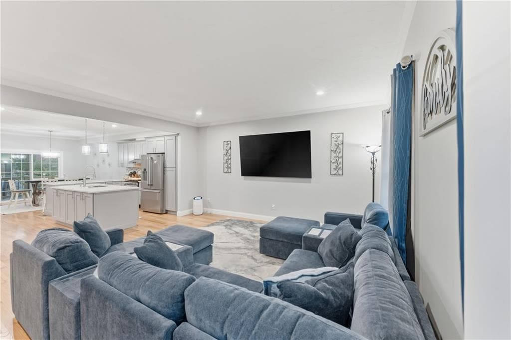 Condominium at 1504 Hunting Hill Drive, Cumberland, photo 3 of 46