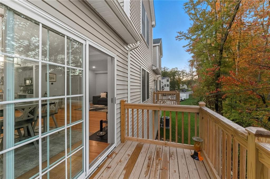 Condominium at 1504 Hunting Hill Drive, Cumberland, photo 38 of 46