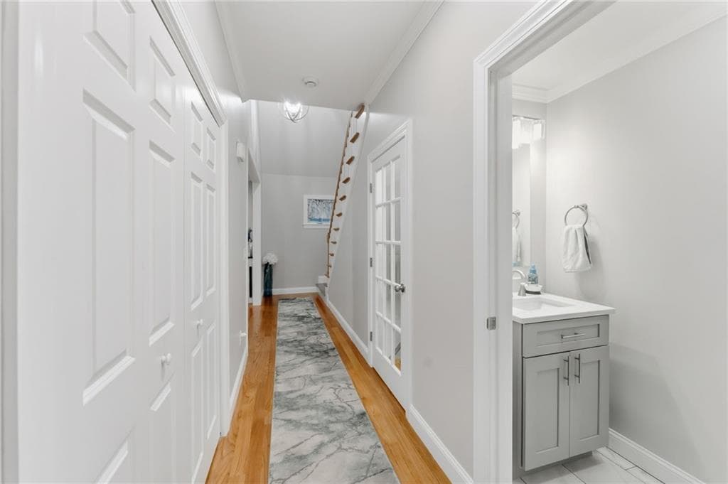 Condominium at 1504 Hunting Hill Drive, Cumberland, photo 14 of 46