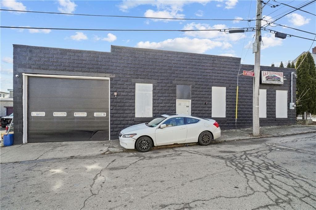 72 Parker Street photo 2