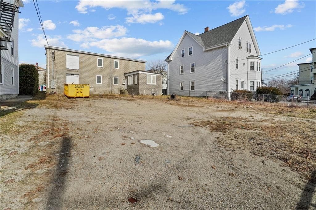 72 Parker Street photo 28