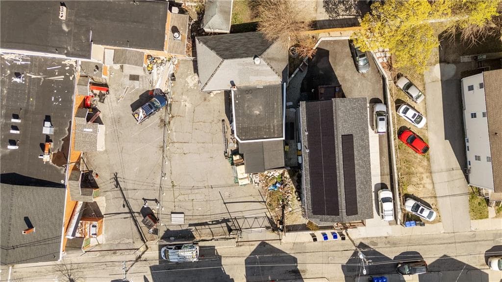 10 Julian Street photo 5