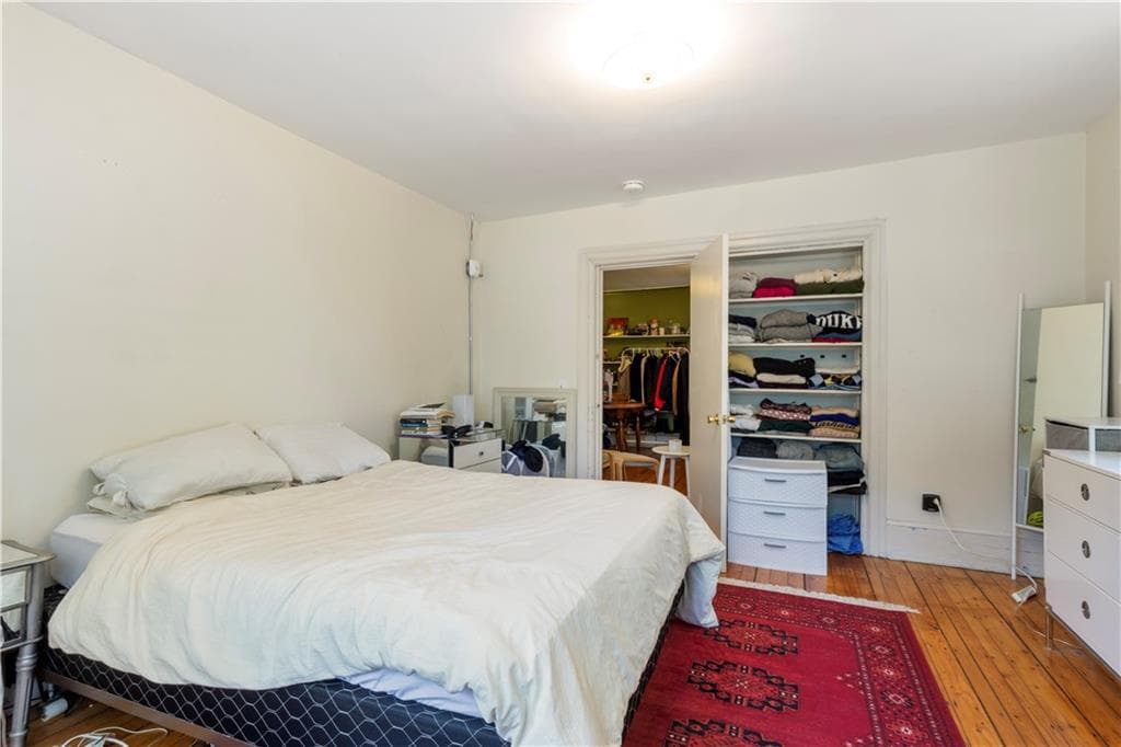 176 Williams Street photo 46