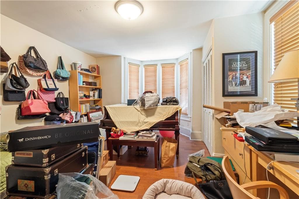 176 Williams Street photo 7