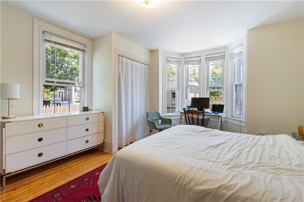 176 Williams Street photo 45