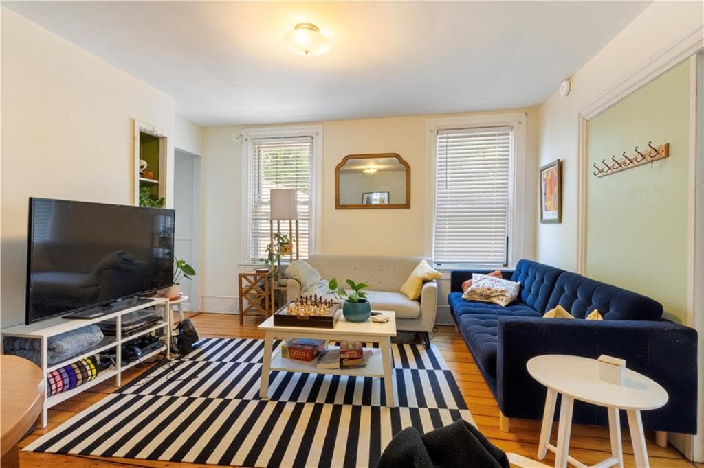 176 Williams Street photo 40