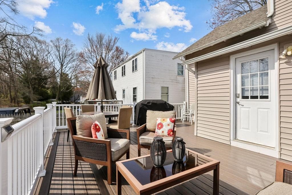 56 Errol Street photo 23